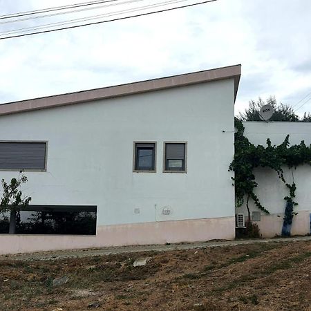 Casa Da Oliveira Apartment Milhao Exterior photo